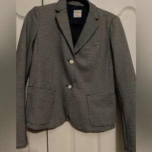 GAP Academia Striped Blazer